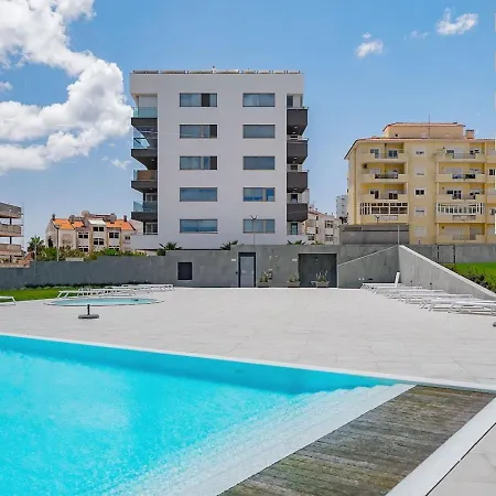 The Deluxe Sapphire Apartman *