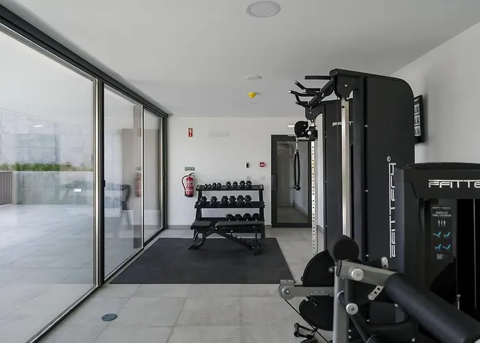 The Deluxe Sapphire * ラゴス